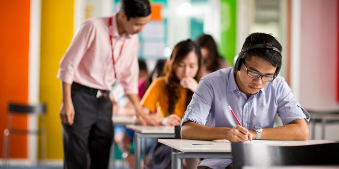thí sinh thi ielts