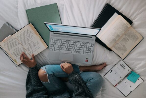 5 khóa học ONLINE Free trau dồi kỹ năng cho sinh viên năm Nhất