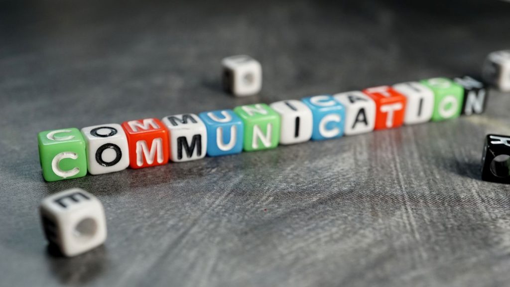 từ vựng và idioms chủ đề Communication