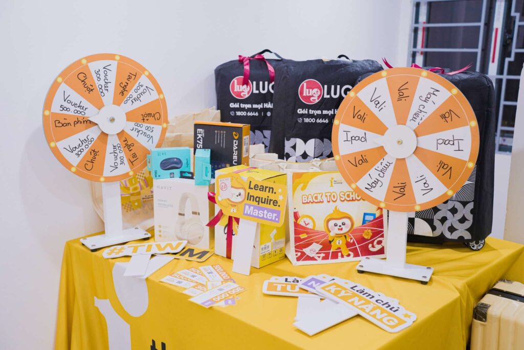 Ưu đãi và quà tặng cho các bạn đến tham dự lễ khai trương TIW Nguyễn Phong Sắc